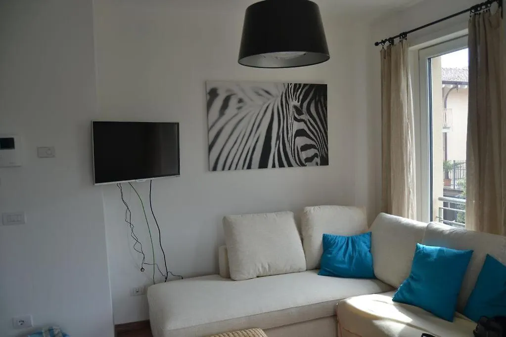 Casa Conte Air Conditioning, Near Station, Center And Ferry To Bellaggio Apartment Colico